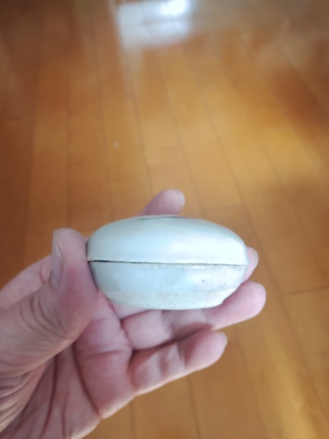 古玩陶瓷晚明青花蘭草紋印泥盒拍賣，當前價格1300元