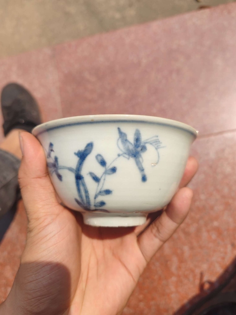 古玩陶瓷青花花鳥紋杯真品鑒賞圖