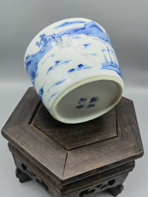 古玩陶瓷晚清青花茶杯真品鑒賞圖