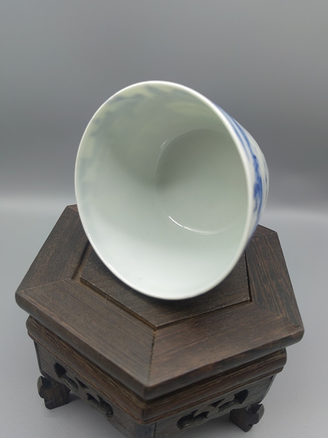 古玩陶瓷晚清青花茶杯真品鑒賞圖