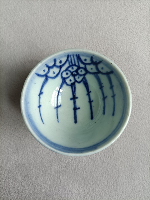 古玩陶瓷青花梅花紋過(guò)墻杯拍賣(mài),當(dāng)前價(jià)格288元