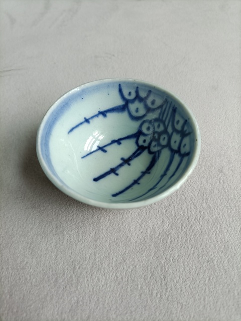 古玩陶瓷青花梅花紋過(guò)墻杯拍賣(mài),當(dāng)前價(jià)格288元