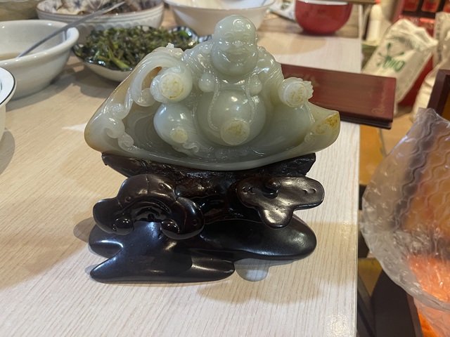 古玩玉器天然和田玉籽料雕件真品鑒賞圖