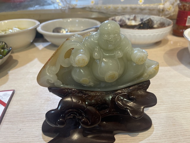 古玩玉器天然和田玉籽料雕件真品鑒賞圖