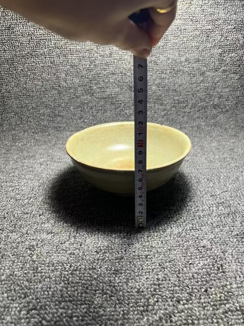 古玩陶瓷(收藏品)青釉刻花碗拍賣,當(dāng)前價(jià)格688元