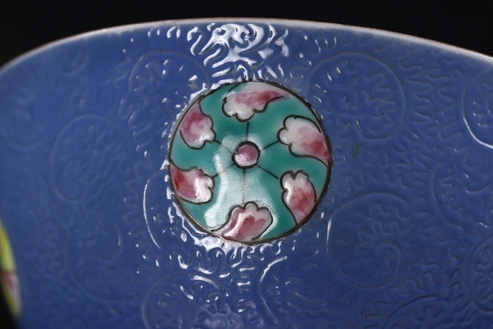 古玩陶瓷粉彩碗真品鑒賞圖