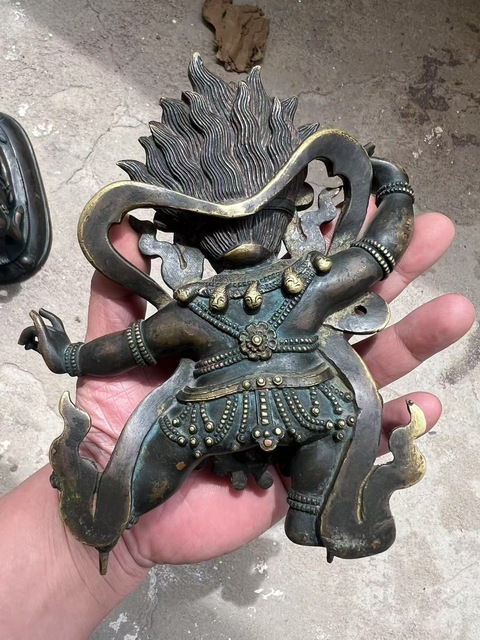 古玩銅器造像真品鑒賞圖