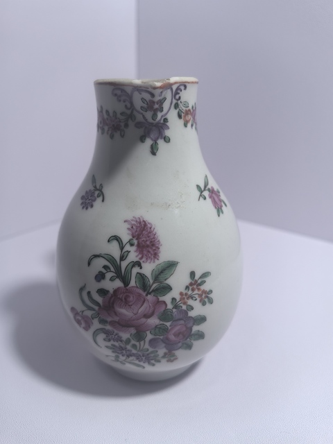 古玩陶瓷花卉紋廣彩奶壺真品鑒賞圖