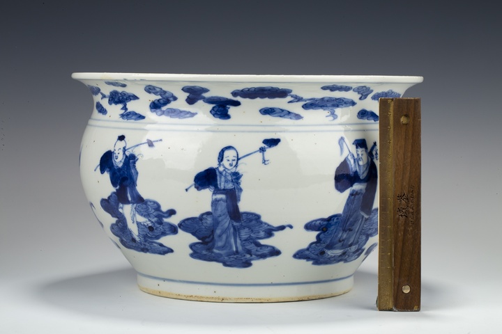 古玩陶瓷清晚·青花八仙人物紋羅漢爐真品鑒賞圖