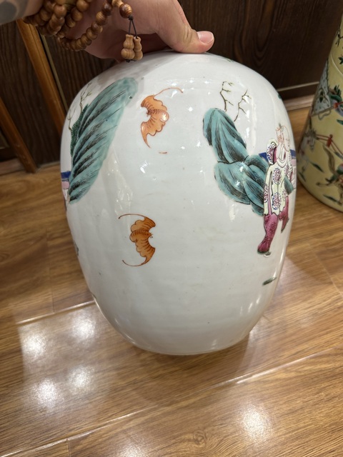 古玩陶瓷粉彩人物故事紋冬瓜罐真品鑒賞圖