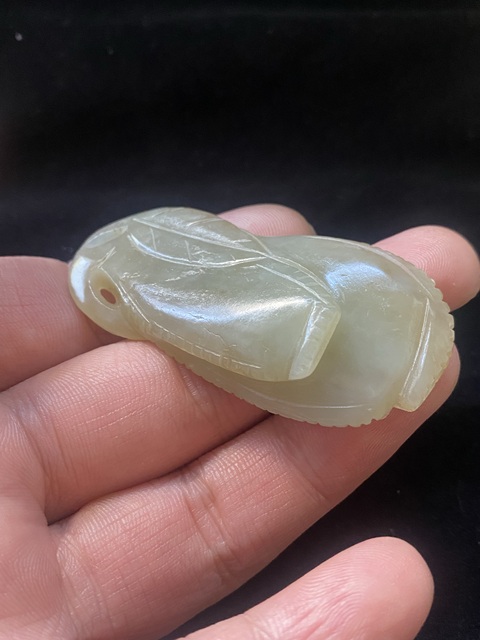 古玩玉器清·和田玉雕瓜果墜真品鑒賞圖