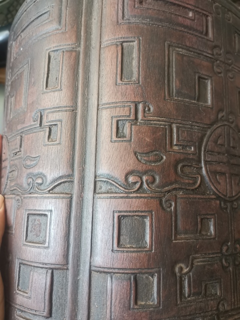 古玩雜項檀木博古紋飾大筆筒拍賣，當前價格2222元