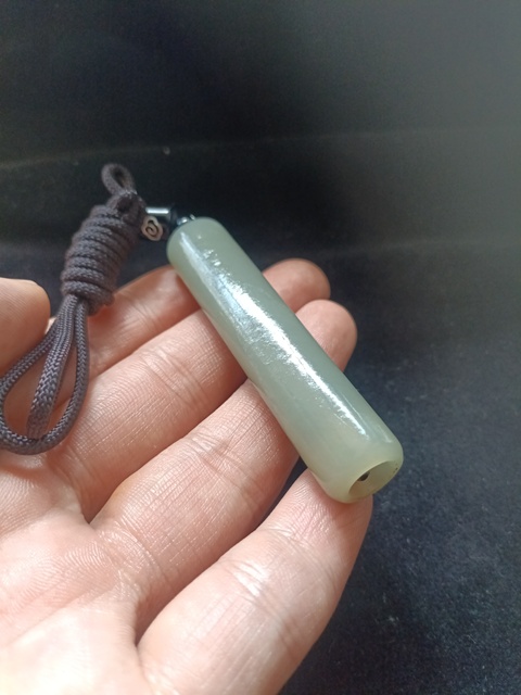 古玩玉器清·和田玉管真品鑒賞圖