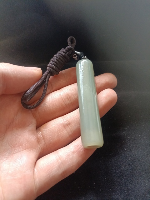 古玩玉器清·和田玉管真品鑒賞圖