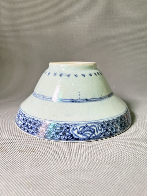古玩陶瓷清代康熙~青花花卉紋折腰碗拍賣，當(dāng)前價(jià)格888元