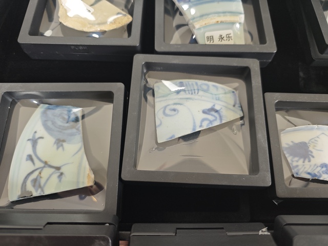 古玩陶瓷明.十三帝青花瓷片拍賣，當前價格1500元