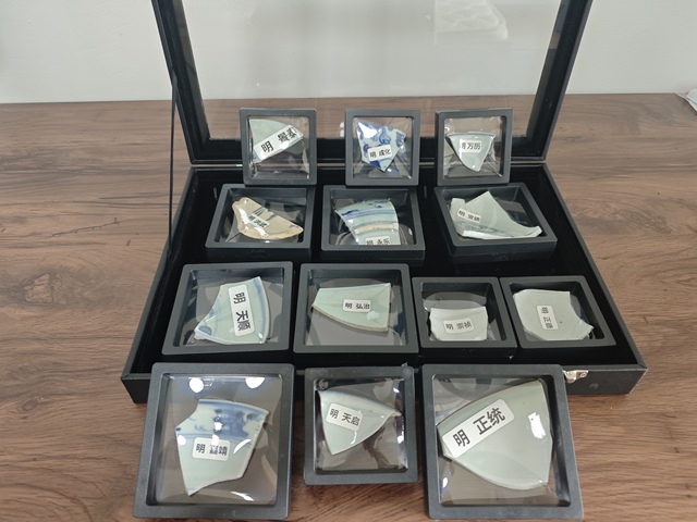 古玩陶瓷明.十三帝青花瓷片拍賣，當前價格1500元