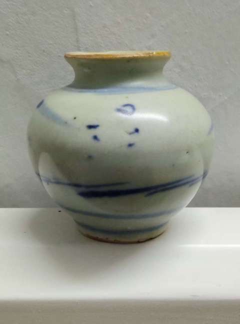 古玩陶瓷山水紋青花石榴尊真品鑒賞圖