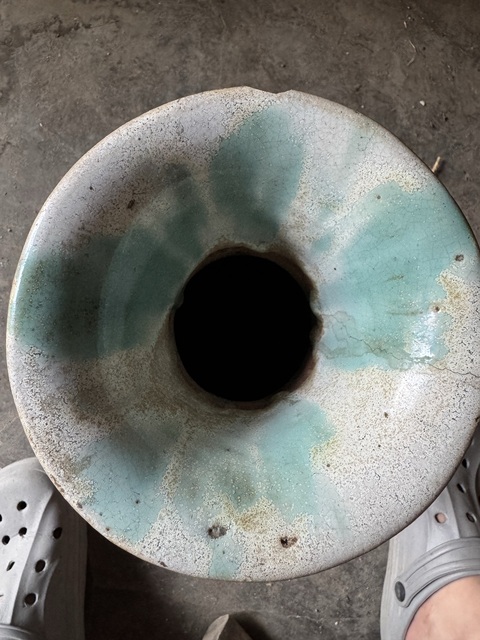 古玩陶瓷晚清石灣窯花瓶真品鑒賞圖