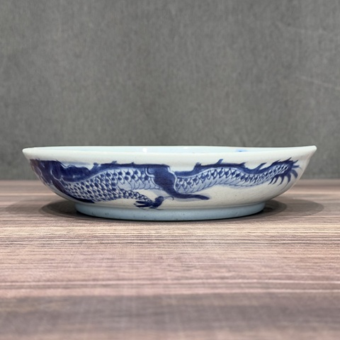 古玩陶瓷青花過墻龍紋臥盤真品鑒賞圖