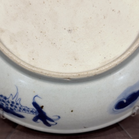古玩陶瓷青花過墻龍紋臥盤真品鑒賞圖