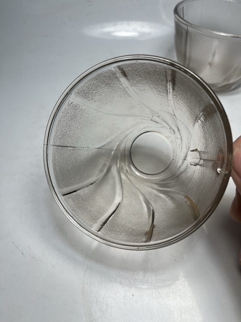 古玩雜項花瓣紋水杯一對拍賣,當前價格188元