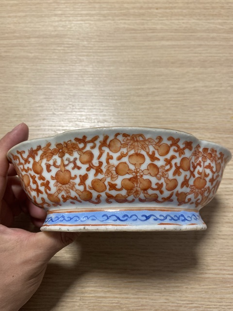 古玩陶瓷清晚·粉彩纏枝福祿紋海棠形供碗 真品鑒賞圖