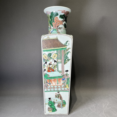 古玩陶瓷五彩方瓶真品鑒賞圖