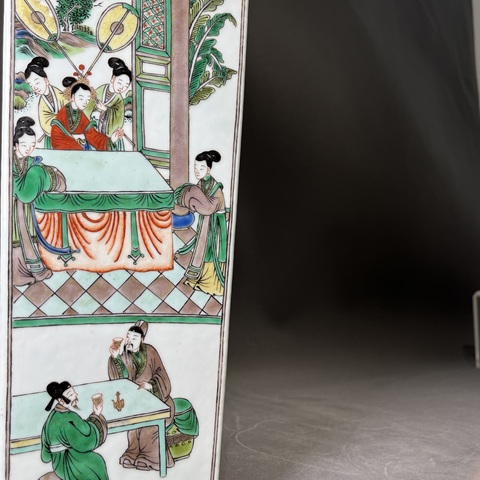 古玩陶瓷五彩方瓶真品鑒賞圖