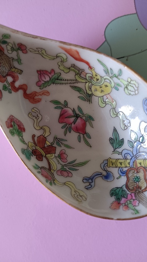 古玩陶瓷粉彩八寶紋調羹真品鑒賞圖