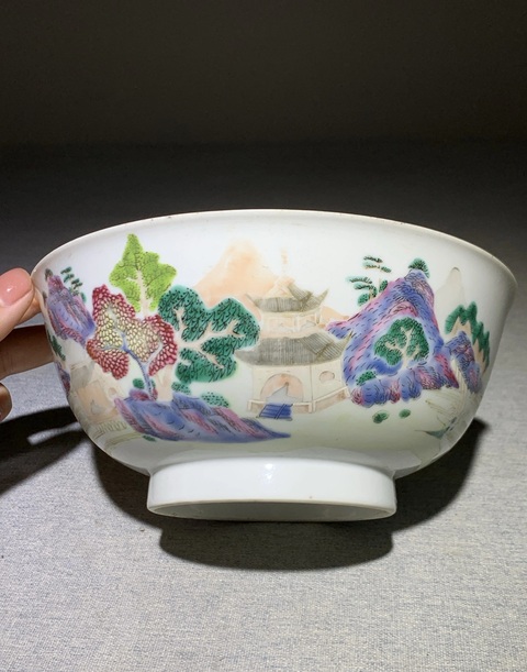 古玩陶瓷山水樓臺(tái)粉彩碗真品鑒賞圖
