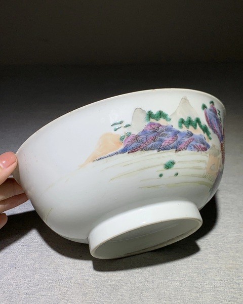 古玩陶瓷山水樓臺(tái)粉彩碗真品鑒賞圖
