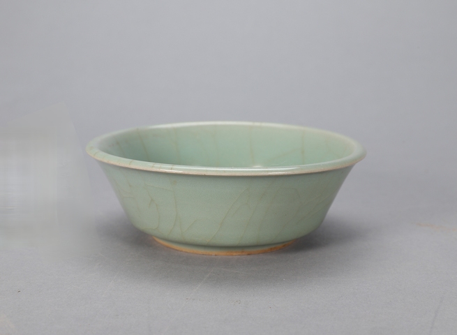 古玩陶瓷龍泉窯圓口洗真品鑒賞圖