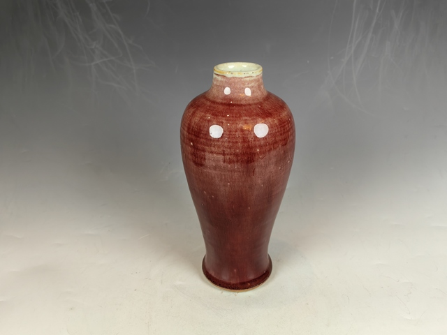 古玩陶瓷清中郎窯紅釉梅瓶真品鑒賞圖