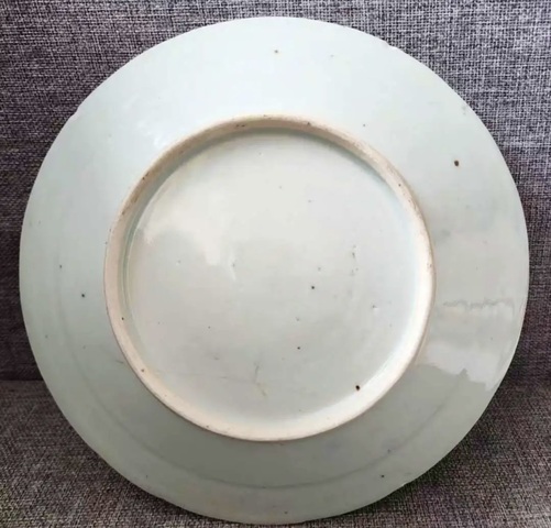 古玩陶瓷青花纏枝花卉紋盤真品鑒賞圖