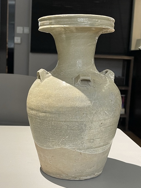 古玩陶瓷南北朝四系盤口瓶真品鑒賞圖
