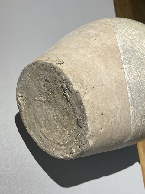 古玩陶瓷南北朝四系盤口瓶真品鑒賞圖