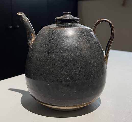 古玩陶瓷宋代黑釉梨型壺真品鑒賞圖