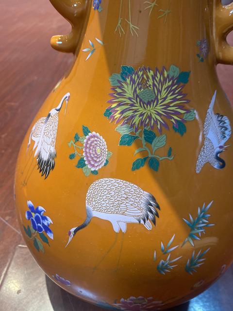 古玩陶瓷鶴紋粉彩瓶真品鑒賞圖