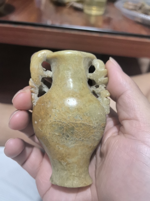 古玩玉器青田石雕“花瓶”真品鑒賞圖