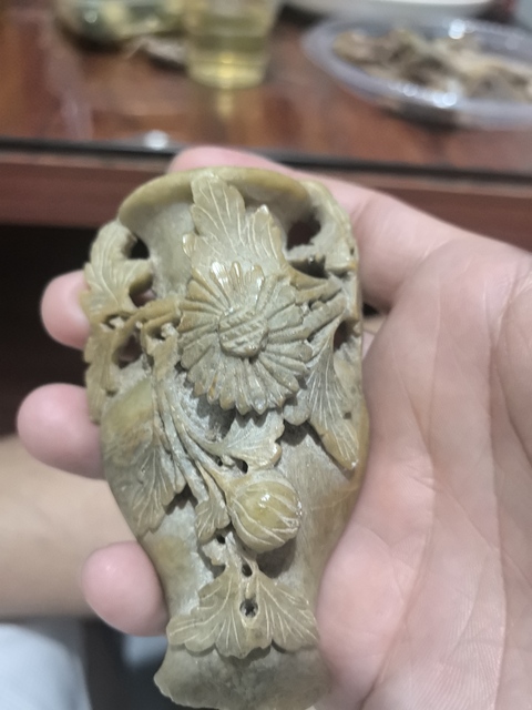 古玩玉器青田石雕“花瓶”真品鑒賞圖