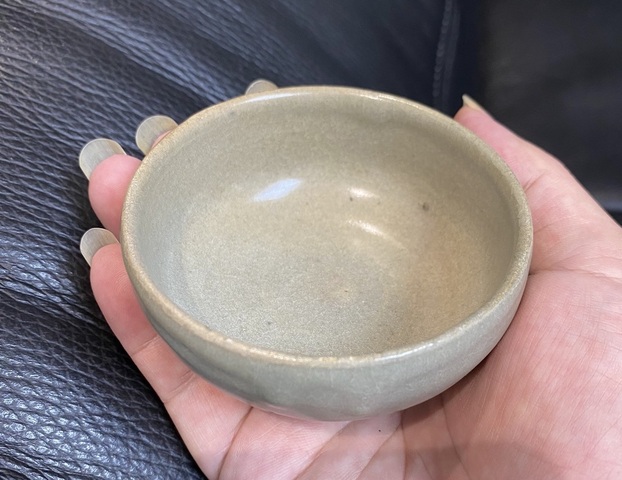 古玩陶瓷元代青釉碗真品鑒賞圖