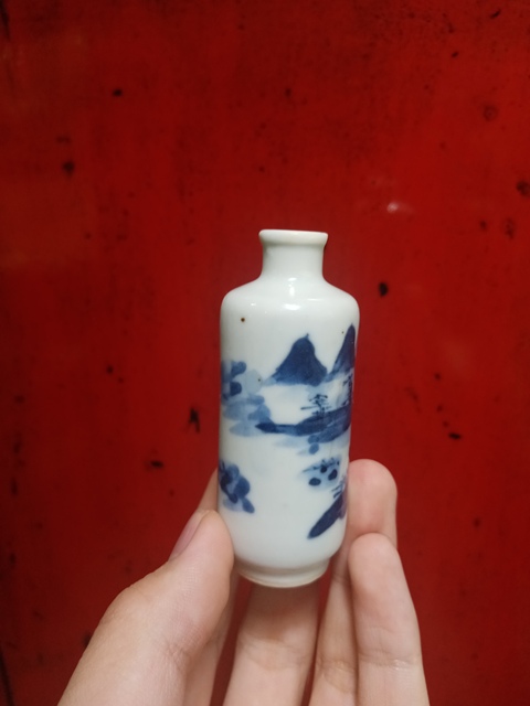 古玩陶瓷青花鼻煙壺真品鑒賞圖