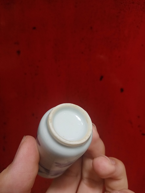 古玩陶瓷青花鼻煙壺真品鑒賞圖
