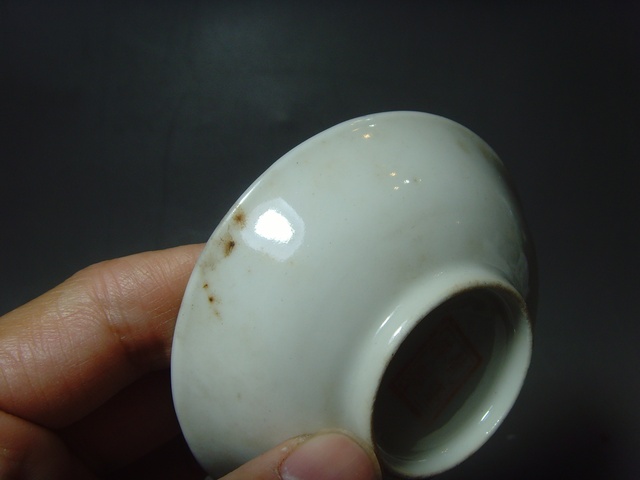 古玩陶瓷【乾隆年制款】民國.黃地粉彩花卉紋小盤拍賣,當前價格0元