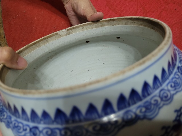 古玩陶瓷青花四系粥罐真品鑒賞圖
