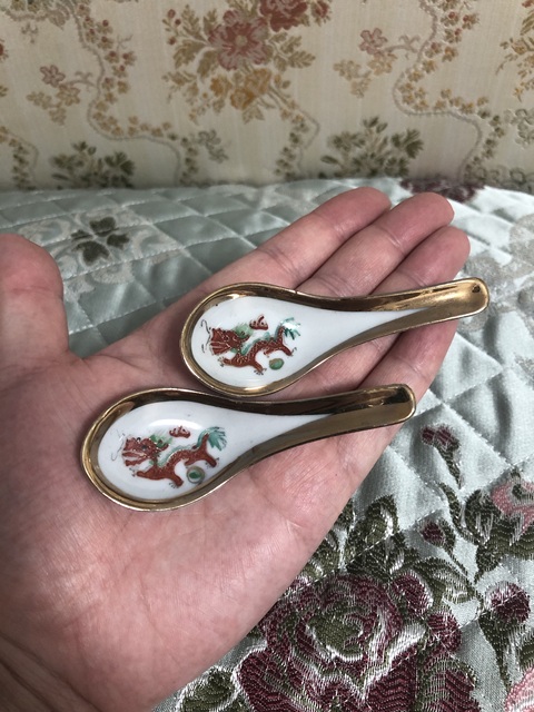 古玩陶瓷粉彩龍紋勺真品鑒賞圖