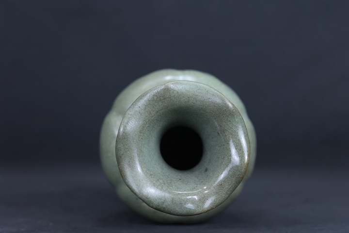 古玩陶瓷瓶真品鑒賞圖