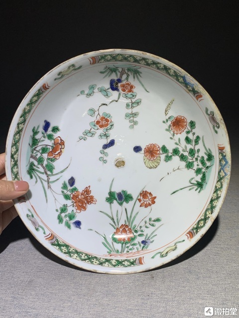 古玩陶瓷五彩四季花卉紋盤真品鑒賞圖