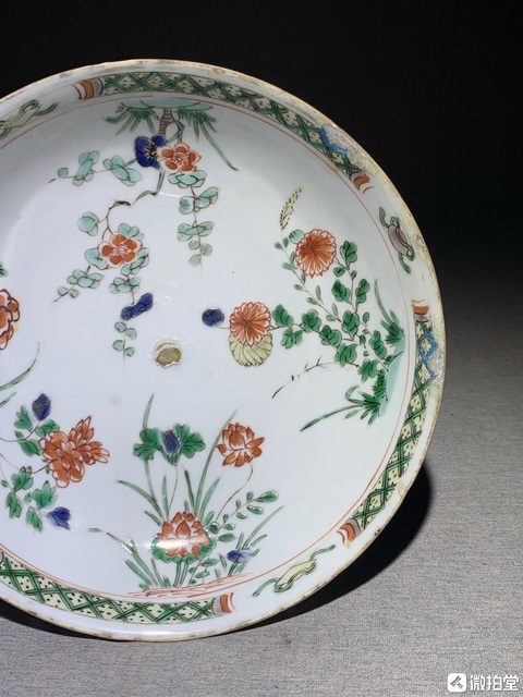 古玩陶瓷五彩四季花卉紋盤真品鑒賞圖